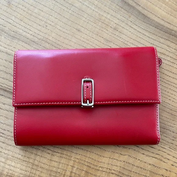 Coach Soho Wallet - Picture 2 of 16